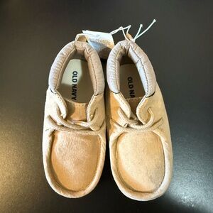 Old Navy Kids Moccasins/Shoes in Light Brown